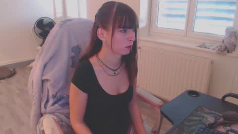 missthon online show from December 21, 2:26 pm