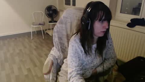 missthon online show from January 6, 12:37 am