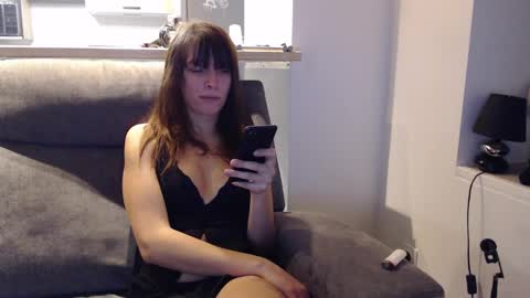 missthon online show from January 11, 2:25 pm