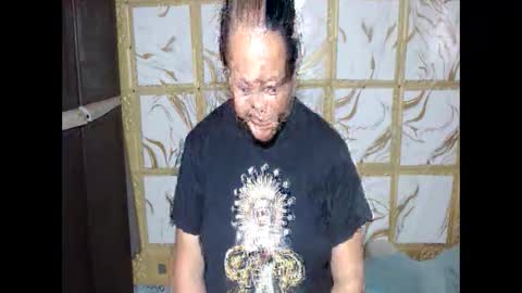Snapshot of misstressbianca chatting on April 23, 4:03 am misstressbianca online show from April 23, 4:03 am