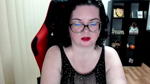 MissTruble online show from April 2, 11:08 am