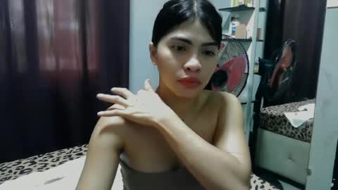 Snapshot of missunknownxoxo chatting on June 13, 3:15 am sofia online show from June 13, 3:15 am