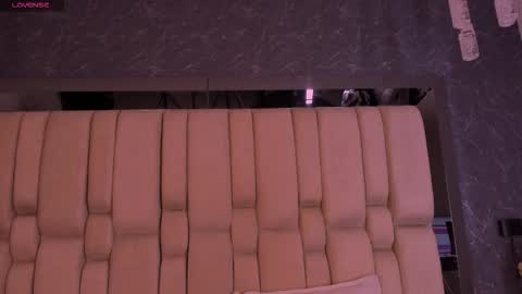 Valerie online show from February 7, 8:01 pm