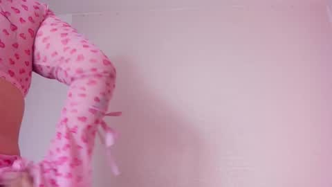 Pau OFmissweetpeach online show from November 24, 11:04 pm