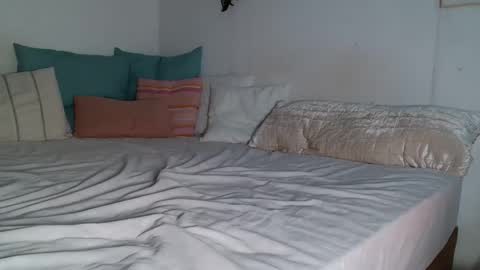 Monique  online show from June 1, 4:58 am