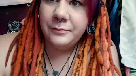 Snapshot of missxmoth444 chatting on November 27, 9:28 pm missxmoth444 online show from November 27, 9:28 pm