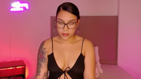 Snapshot of missygainer chatting on October 15, 11:27 pm Missy Gainer online show from October 15, 11:27 pm