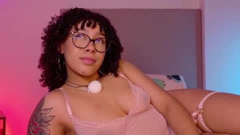 Snapshot of missygainer chatting on October 25, 4:02 pm Missy Gainer online show from October 25, 4:02 pm