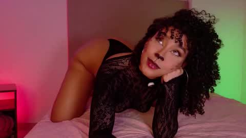 Snapshot of missygainer chatting on October 31, 9:16 pm Missy Gainer online show from October 31, 9:16 pm