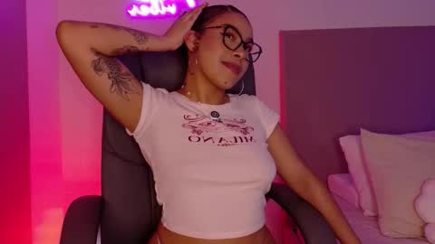 Snapshot of missygainer chatting on November 1, 3:14 pm Missy Gainer online show from November 1, 3:14 pm