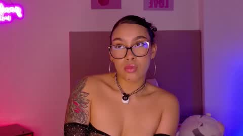 Snapshot of missygainer chatting on November 4, 11:59 pm Missy Gainer online show from November 4, 11:59 pm