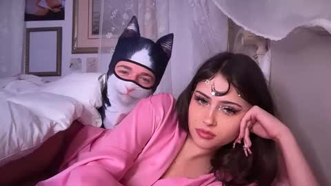 missymacx online show from May 22, 8:21 am