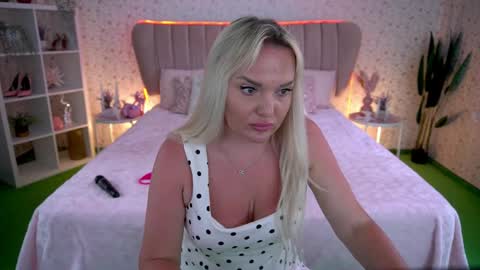 missyymarty online show from May 20, 10:10 am