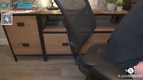 MISTER DILF  online show from January 16, 2:51 pm
