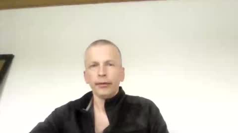 misterjis online show from April 18, 2:43 pm