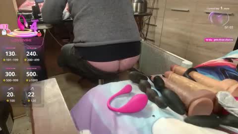 Snapshot of misteryman1956 chatting on December 1, 6:57 pm misteryman1956 online show from December 1, 6:57 pm