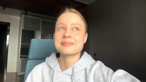 Melissa online show from February 19, 9:16 am