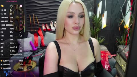 Darsy online show from February 6, 12:26 pm