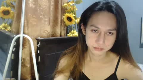 elizabeth online show from December 25, 8:39 pm