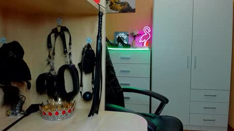 Mistress Kristi online show from March 17, 10:24 pm