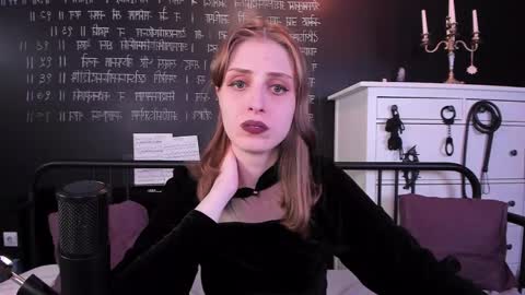 Mistress Marlene online show from December 28, 1:17 pm