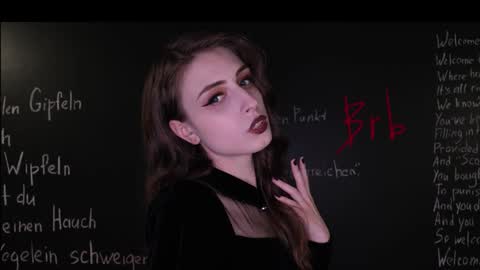 Snapshot of mistress_marlene chatting on October 5, 6:01 am Mistress Marlene online show from October 5, 6:01 am