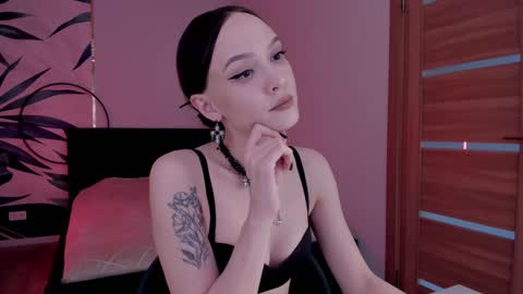 Mistress Mia online show from February 4, 12:00 pm
