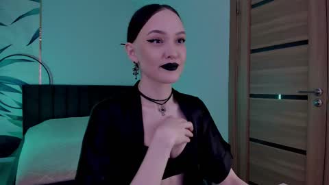 Mistress Mia online show from October 16, 2:01 am