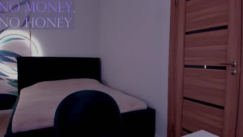 Mistress Mia online show from November 7, 4:51 pm