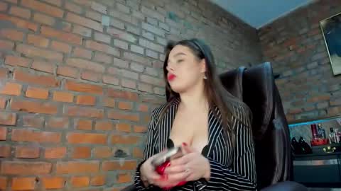 Snapshot of mistress_milana_ chatting on March 28, 2:16 pm mistress_milana_ online show from March 28, 2:16 pm