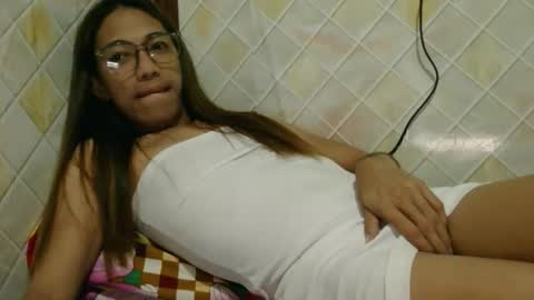 Snapshot of mistress_mitch chatting on April 28, 4:01 pm Mistress Mitch online show from April 28, 4:01 pm