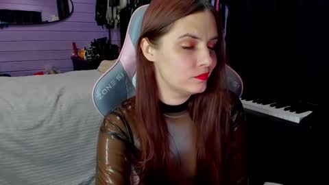 Dirty Priest and Ivi online show from November 28, 12:02 am