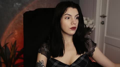 Snapshot of mistress_rochelle chatting on February 2, 5:26 pm Miss Rochelle online show from February 2, 5:26 pm