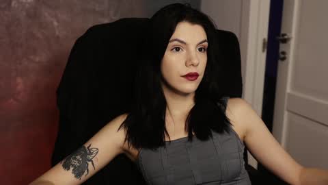 Snapshot of mistress_rochelle chatting on February 6, 5:51 pm Miss Rochelle online show from February 6, 5:51 pm