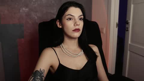 Snapshot of mistress_rochelle chatting on March 2, 10:05 pm Miss Rochelle online show from March 2, 10:05 pm