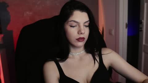 Snapshot of mistress_rochelle chatting on March 8, 11:18 pm Miss Rochelle online show from March 8, 11:18 pm