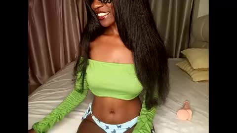 Snapshot of mistress_valentina1 chatting on March 22, 1:53 am mistress_valentina1 online show from March 22, 1:53 am