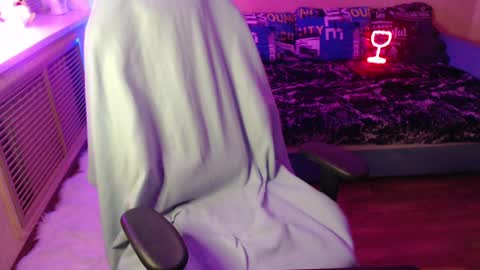 Miss Bailey online show from January 17, 2:50 pm