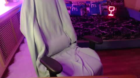 Miss Bailey online show from January 28, 3:14 pm