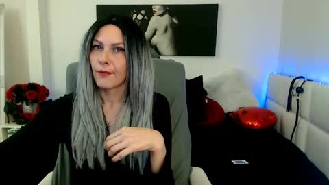 MistressEvelyn  online show from February 26, 11:30 am