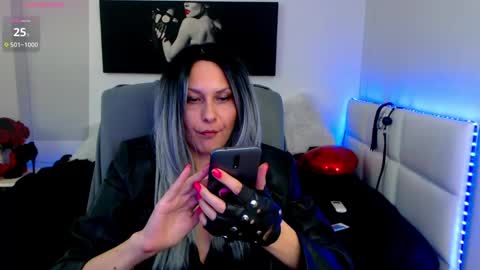 MistressEvelyn  online show from February 27, 6:40 am