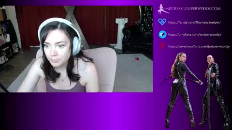 Snapshot of mistressjuniper chatting on March 5, 7:32 pm Mistress June online show from March 5, 7:32 pm