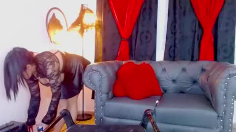 Mistresslombana online show from July 17, 9:38 am
