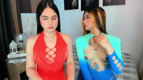 Snapshot of mistressluna1 chatting on October 26, 6:19 am Luna Summer Candy online show from October 26, 6:19 am