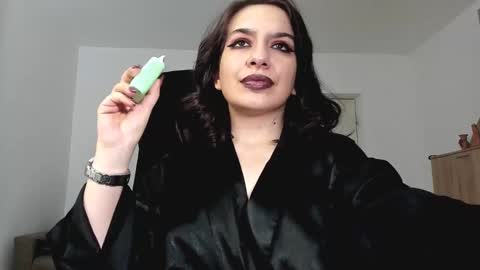 YourGoddessM online show from December 6, 10:30 pm