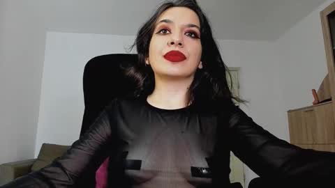 YourGoddessM online show from December 21, 11:01 am