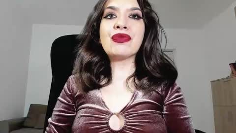 YourGoddessM online show from February 27, 11:41 am