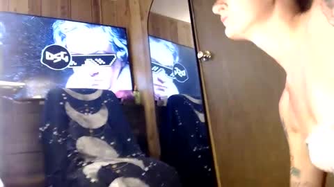 Snapshot of mistressmousy420 chatting on September 9, 12:32 am ItsMeMousy online show from September 9, 12:32 am