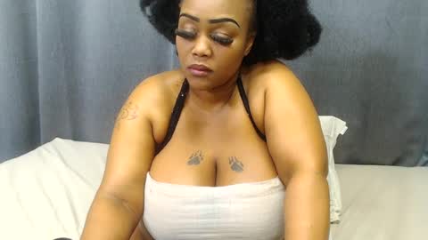 Snapshot of mistressofmelons chatting on July 22, 7:38 pm MistressOfMelons online show from July 22, 7:38 pm