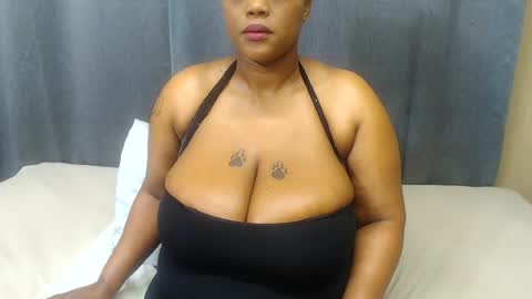 Snapshot of mistressofmelons chatting on July 31, 6:57 am MistressOfMelons online show from July 31, 6:57 am
